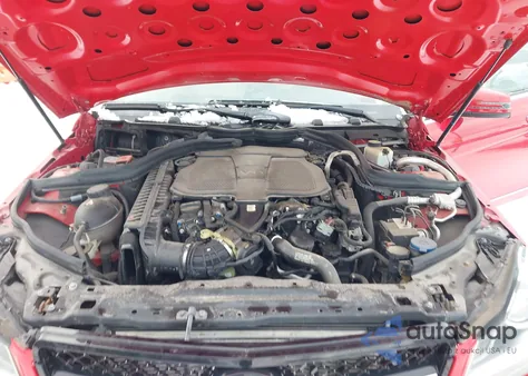 2013 Mercedes-Benz C 300 Sport 4Matic z USA, uszkodzony, nr VIN WDDGF8AB8DR247057